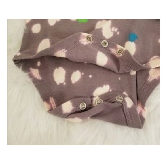 True Religion Baby Onesie Splatter - Picture 4 of 5